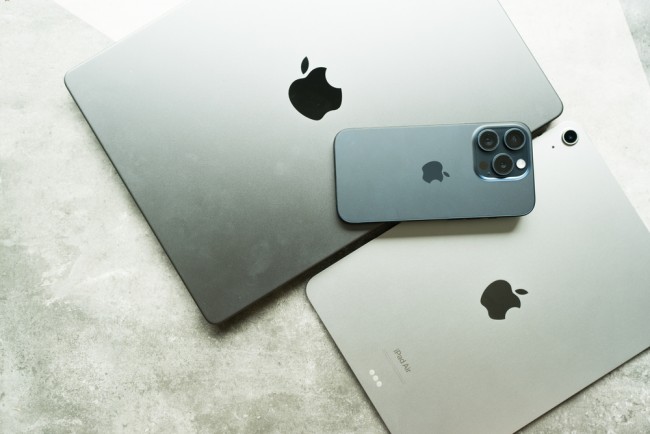 Apple opgiver angiveligt at lave ny Siri-assistent fra bunden