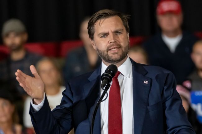 JD Vance siger, at USA har økonomisk og militær indflydelse på Rusland midt i fredsforhandlingerne