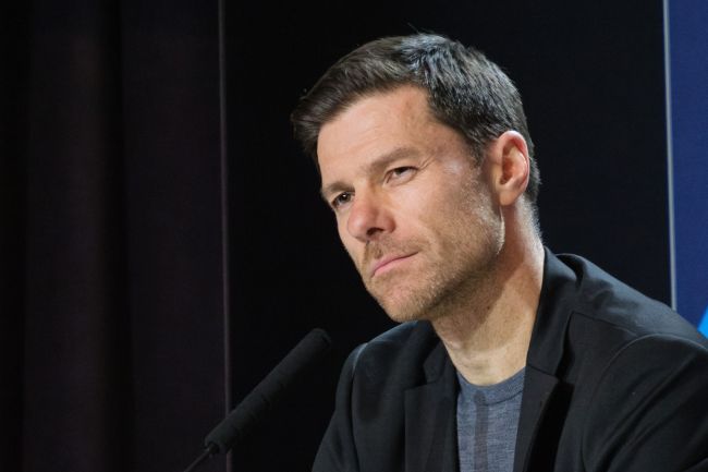 Xabi Alonso forlod en klub i krise og slutter sig til en klub i krise: officielt valgt som ny Chelsea-manager