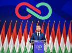 Ungarns Peter Magyar lover demokratisk omstart efter jordskredssejr