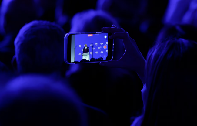 Trump trækker sig over for Grønland: Ingen magt, ingen told, og aftalen er nu inden for rækkevidde