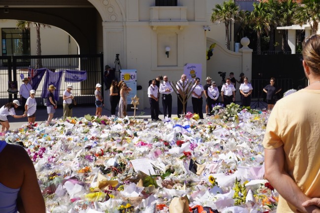 Australien afholder national sørgedag for ofrene fra Bondi Beach-massakren